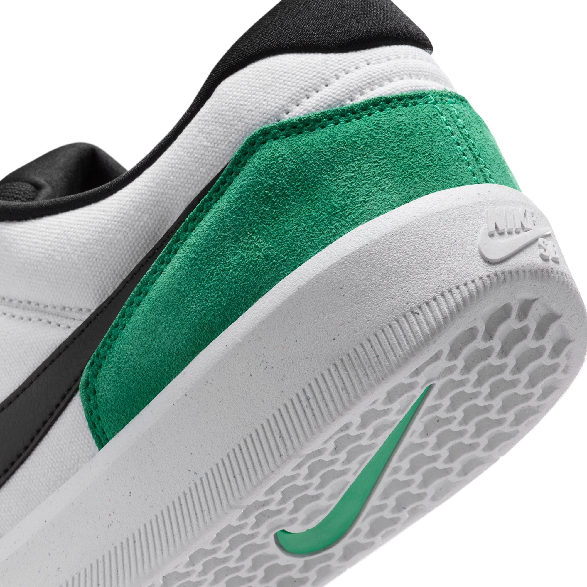 Force 58 - White/Black/Stadium Green/White