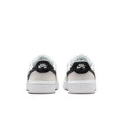 Code 58 - White/Summit White/Black