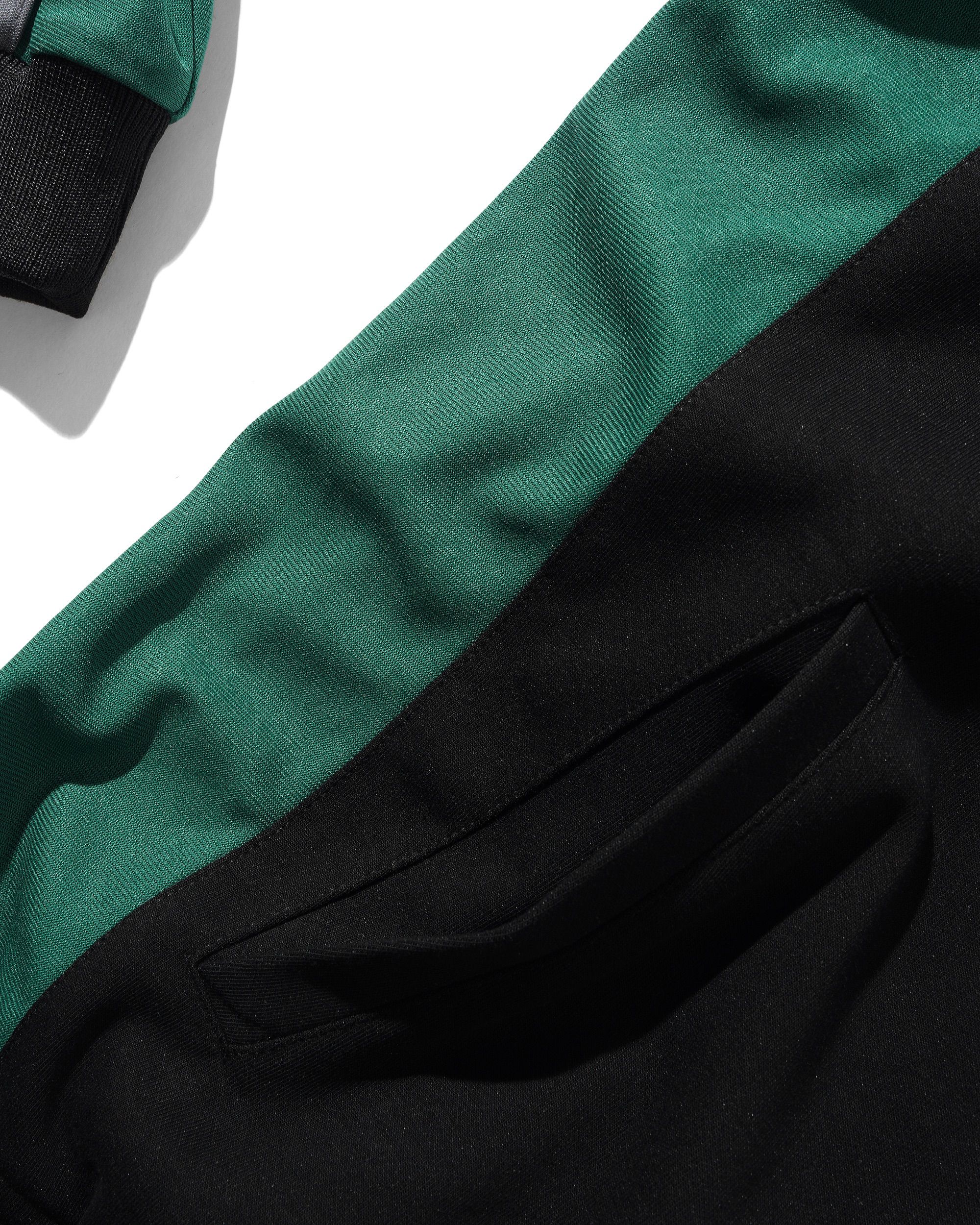 Striker Top - Black