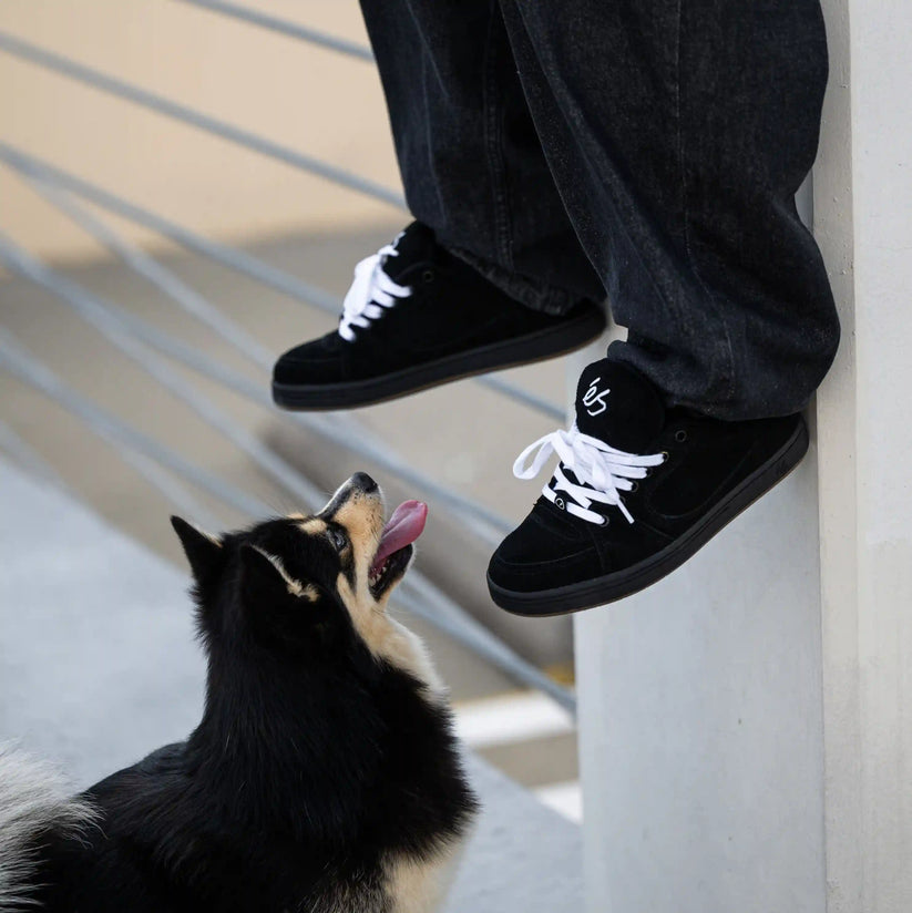 Accel - Black