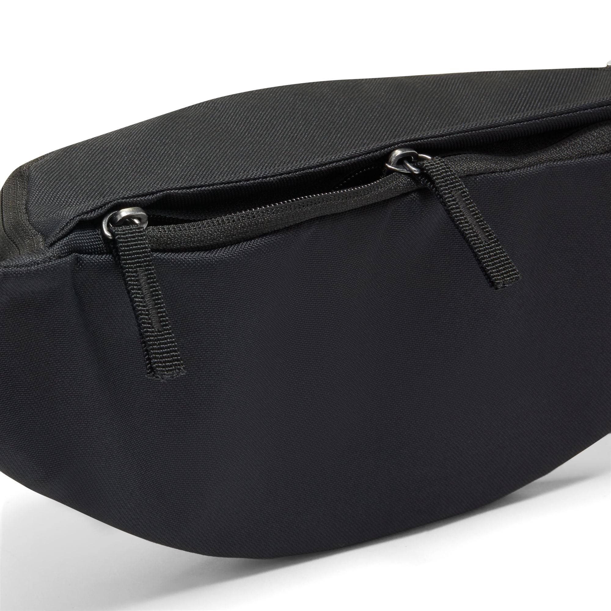 Heritage Waistpack (3L) - Black/Black/White